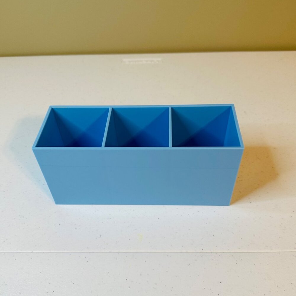 3-Compartment Blue Plastic Makeup Brush & Pen Holder Organizer